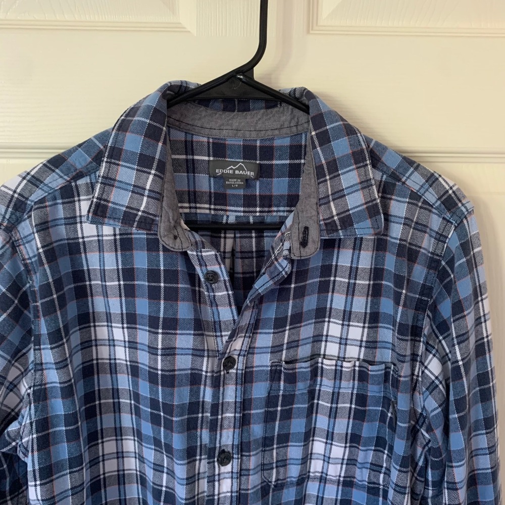 Eddie Bauer Large Flannel Shirt Blue Plaid Long Sleeve Button Front & Pocket EUC
